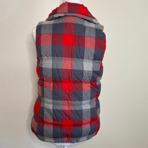 Old Navy Jackets & Coats - NWT Old Navy Puffer Vest Old Navy Jackets & Coats - NWT Old Navy Puffer Vest